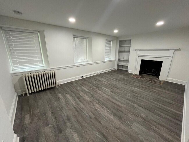 Building Photo - 1 Bedroom, 1 bath