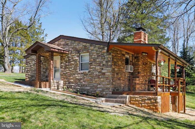 Foto del edificio - 600 Mountain View Dr