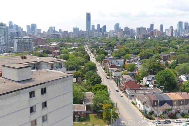 Photo du bâtiment - 230 Oak Street