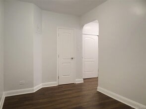 Building Photo - 88-12 Elmhurst Ave