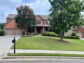 Building Photo - 1695 Montcliff Dr