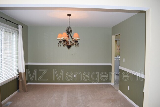 Building Photo - 269 Savannah Dr