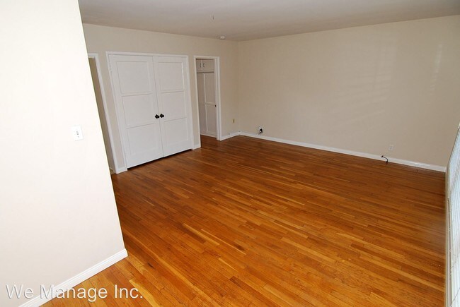 Building Photo - 5285 E Anaheim Rd