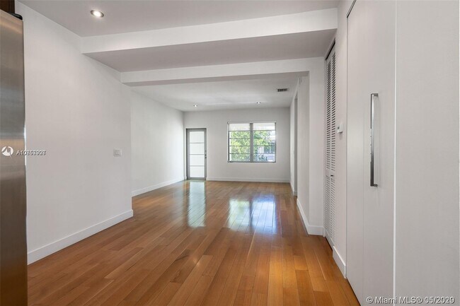 Foto del edificio - 2031 Meridian Ave