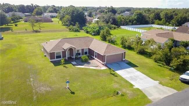 Foto del edificio - 4 br, 2 bath House - 3970 Santa Barbara Rd