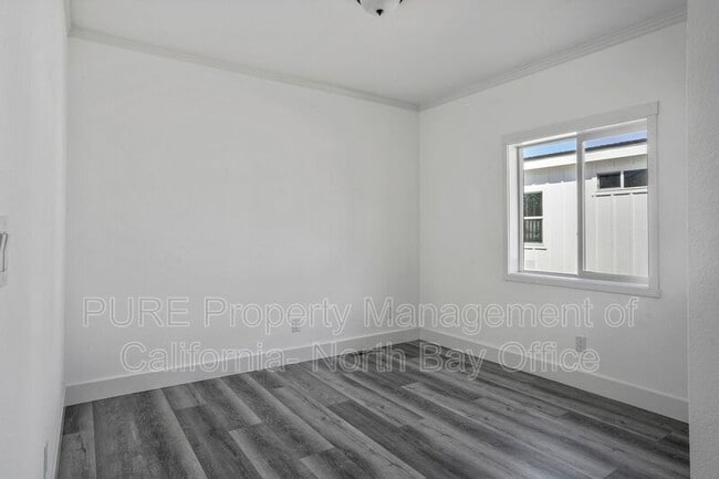 Building Photo - 16798 Meadow Oaks Dr