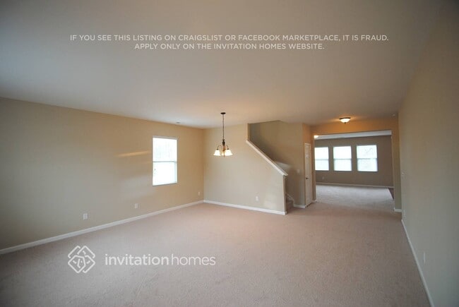 Foto del edificio - 8003 Blue Stream Ln