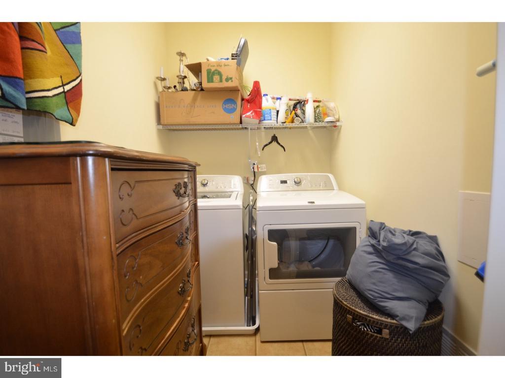 Primary Photo - 1338 Sierra Dr