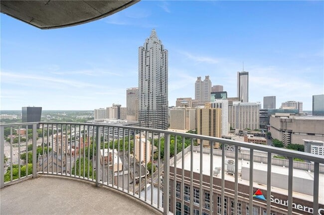 Building Photo - 400 W Peachtree St NW