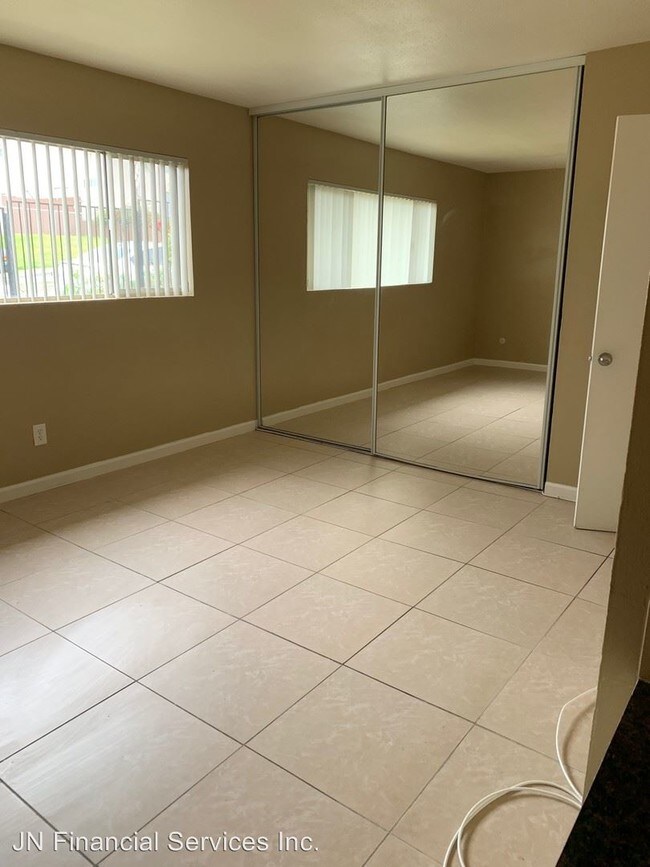 Building Photo - 2631 44th St