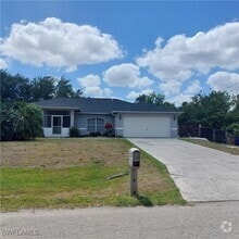 Building Photo - 436 Jourferie Rd