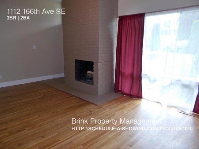 Building Photo - 3 bedroom in Bellevue WA 98008