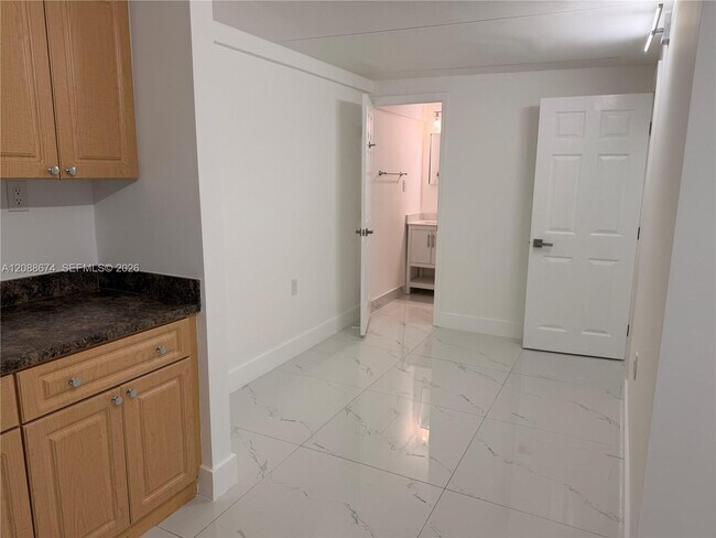 Building Photo - 3354 NW 50th St
