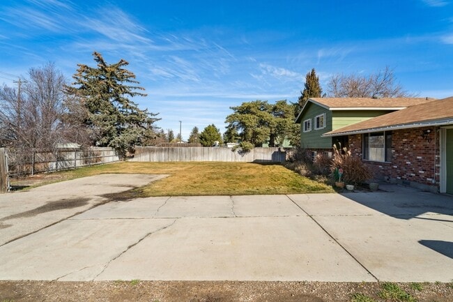 Foto del edificio - 420 S Five Mile Rd