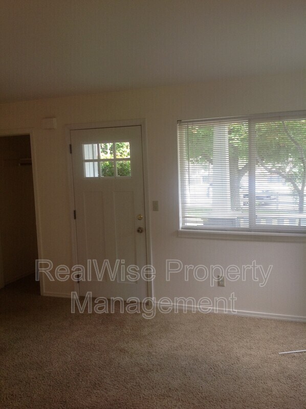 2530 Siskiyou Blvd, Ashland, OR 97520 Condo for Rent in Ashland, OR