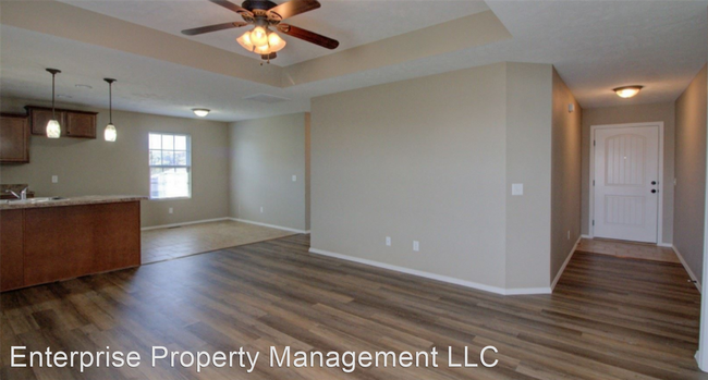 Building Photo - 3 br, 2 bath House - 1300 W Millpond Dr