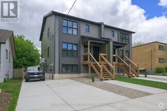 Building Photo - 325 Edmonton St