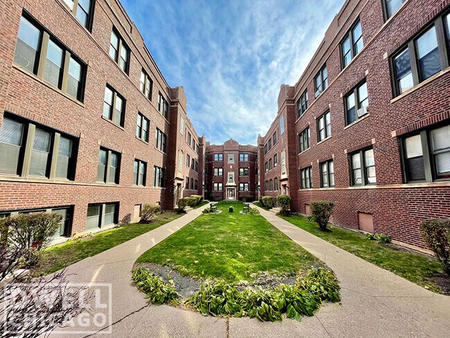 Building Photo - 1355 W Touhy Ave