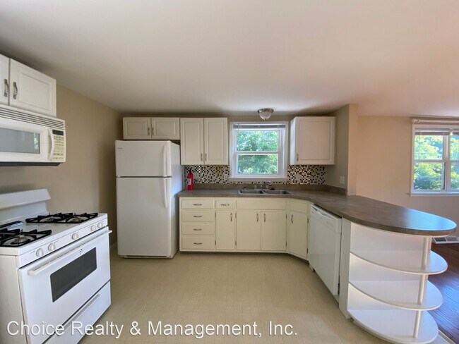 Building Photo - 1 br, 1 bath House - 2740 S Leonard Spring...