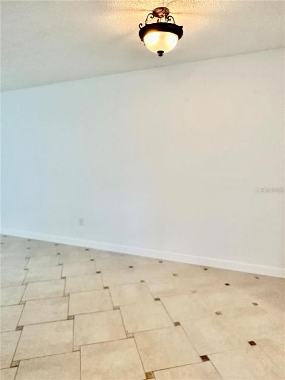 Foto del edificio - 2625 FL-590