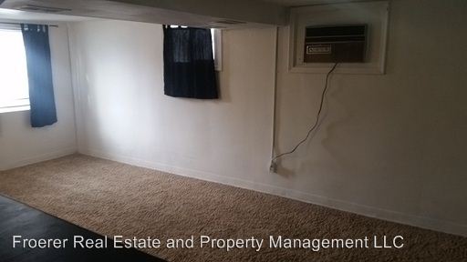 Building Photo - 162 Country Club Dr