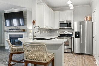 Building Photo - 43 Jardin De Mer Pl