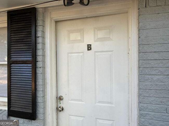 Building Photo - 1576 Carolyn Dr SW