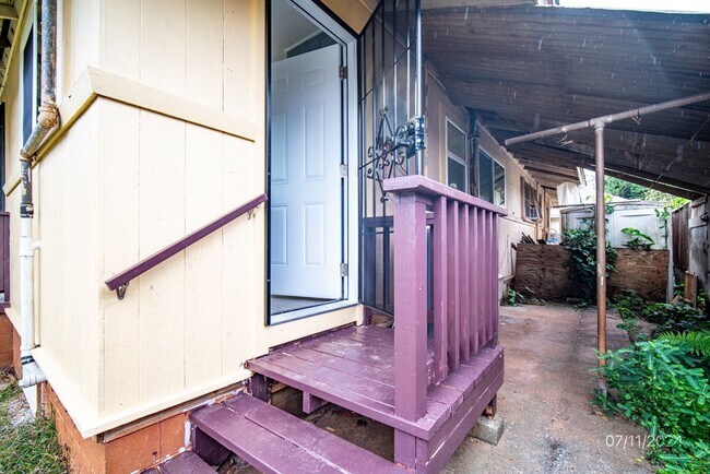 Building Photo - $1800 / 2BR – Approx  - 2br/1ba/Tandem pkg...