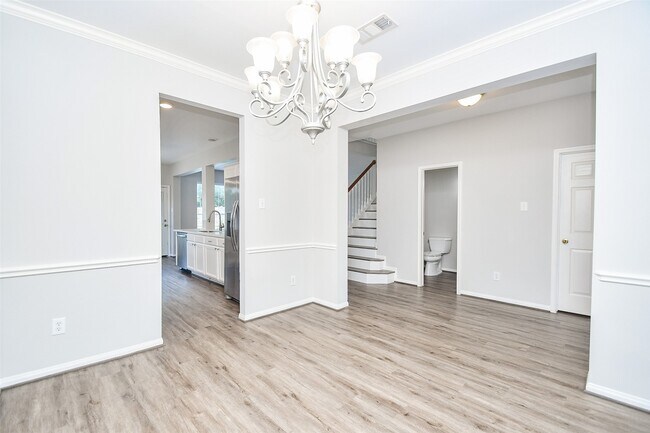Building Photo - 5523 Poundstone Ct