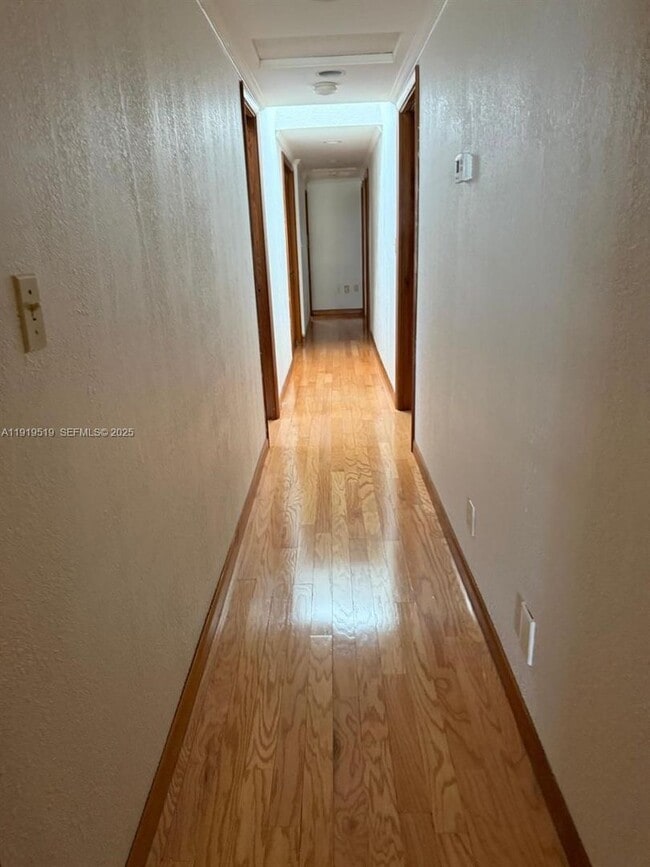 Foto del edificio - 5461 W Broward Blvd