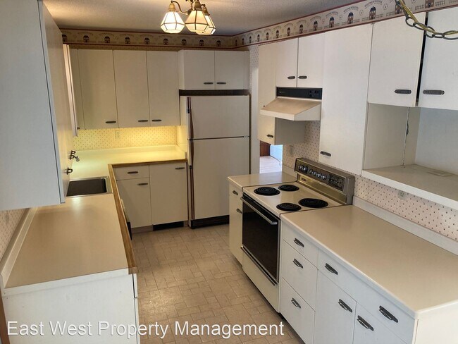 Foto del edificio - 3 br, 2 bath House - 1601 Maple Grove Rd