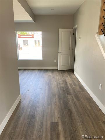 Foto del edificio - 81 Meade