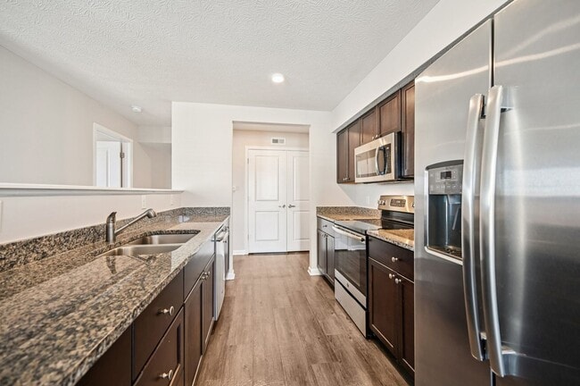 Interior Photo - The Square at Latham Park