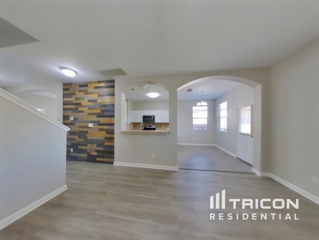 Foto del edificio - 312 Nogales Ln