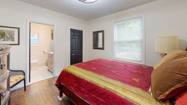 Foto del edificio - Family Friendly : 6BR Near Beaumont & Ascension St. John