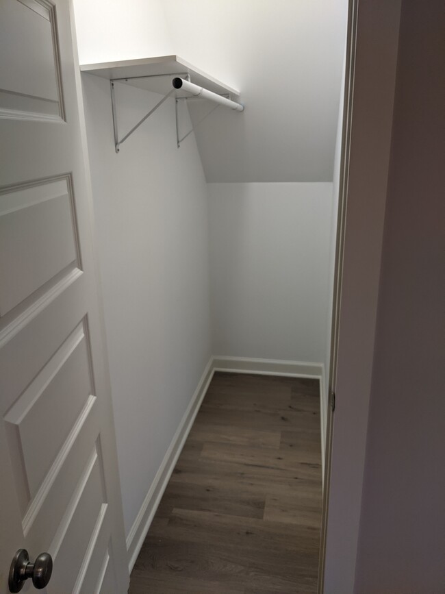 walk-in closet - 1314 Judson Ave