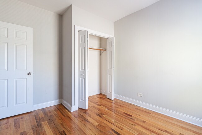 Foto del edificio - 626 W Cornelia Ave