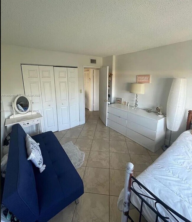 Foto del edificio - 13120 SW 92nd Ave