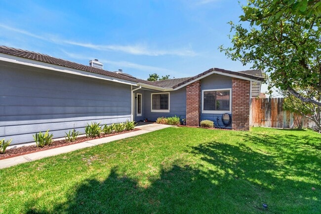 Building Photo - 4109 Yukon Way