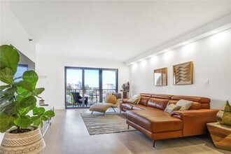 Building Photo - 1201 S Ocean Dr