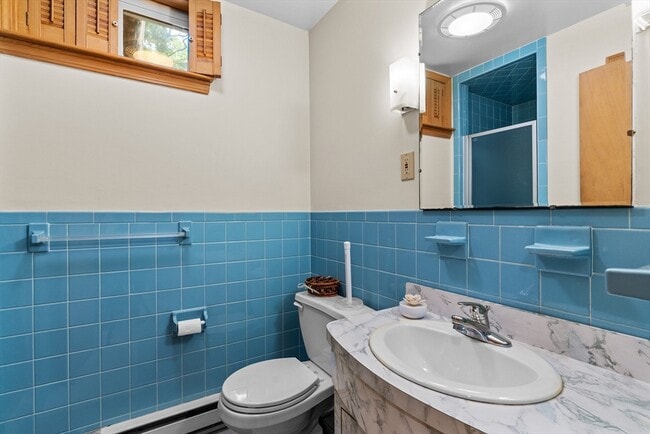 Building Photo - 27 Ridge Hill Ave