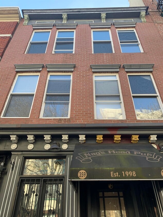 Primary Photo - 359 1st St
