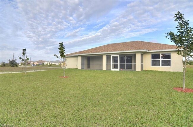 Building Photo - Coming  Soon Stunning  3 bedroom 2 bathroom single family home.