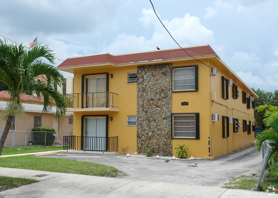Building Photo - 1036 NW 5th St
