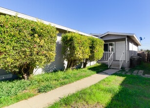 Building Photo - 911 Georgia St