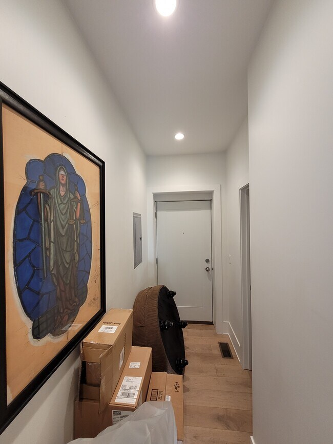 Foto del edificio - 1658 W Summerdale Ave
