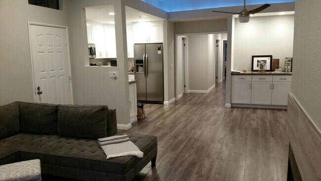 Foto del edificio - 2601 S Broadmoor Dr
