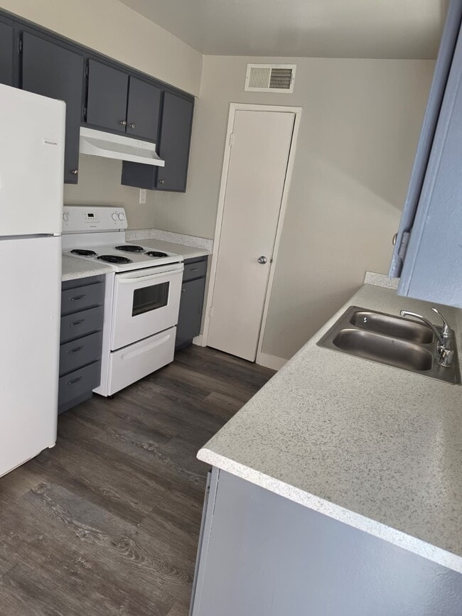 Foto del edificio - 4263 N Bengston Ave