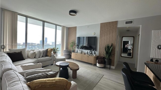 Foto del edificio - 79 SW 12th St