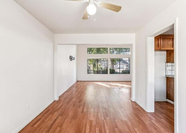 Foto del edificio - 2410 Lincoln Blvd